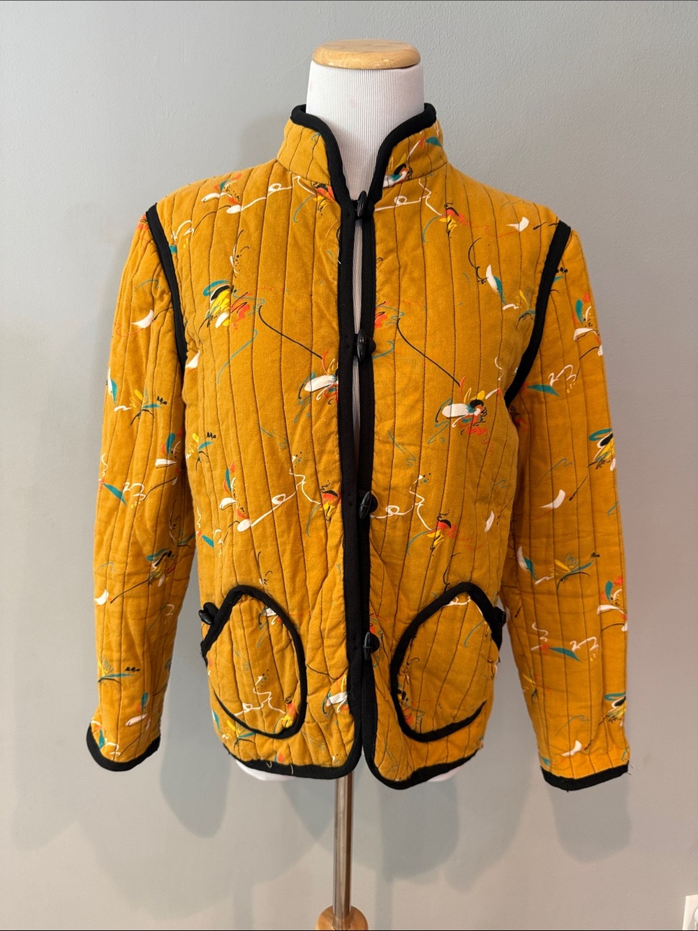 Vintage Mustard Quilted Mandarin Collar Jacket with Black Trim S/M